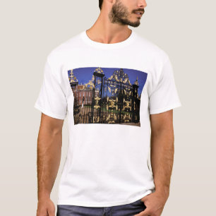 Europe, England, London. Gilded gate outside of 2 T-Shirt