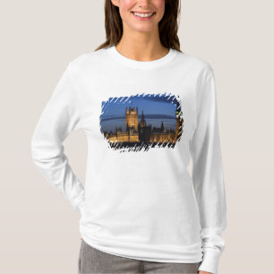Europe, ENGLAND, London: Houses of Parliament / T-Shirt