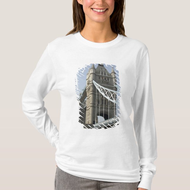 Europe, England, London. Tower Bridge over the T-Shirt (Front)