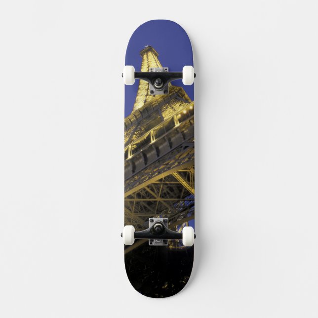 Europe, France, Paris, Eiffel Tower, evening 2 Skateboard (Front)