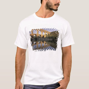 Europe, France, Provence, Gard; Pont du Gard, T-Shirt