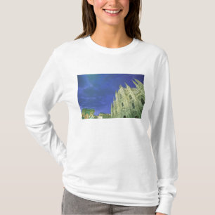 Europe, Italy, Lombardia, Milan. The Duomo, T-Shirt