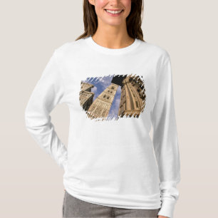 Europe, Italy, Tuscany, Florence. Piazza del 3 T-Shirt