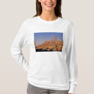 Europe, Italy, Tuscany, Siena. 13th century 3 T-Shirt