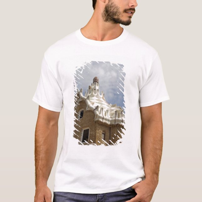 Europe, Spain, Catalunya, Barcelona. Park Guell, T-Shirt (Front)