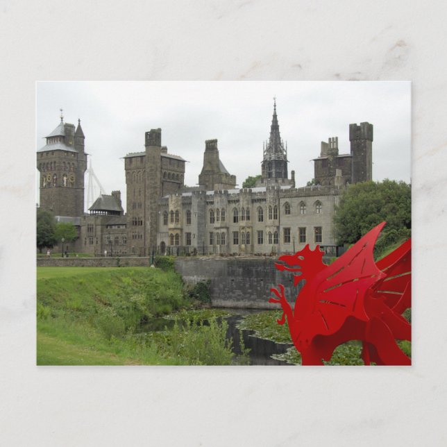 Europe, Wales, Cardiff. Cardiff Castle. Welsh 2 Postcard (Front)