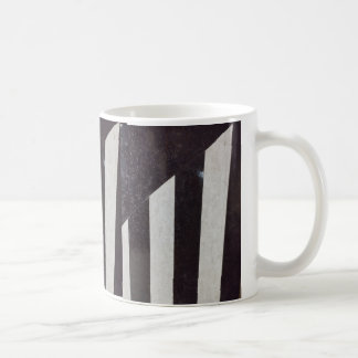Exclusive Dual-Tone Elegance: The Legendary Design Coffee Mug