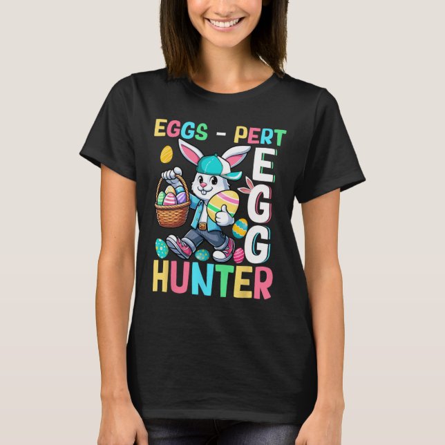 Expert Egg Funny Joke Hunter Easter Bunny Hunting  T-Shirt (Front)