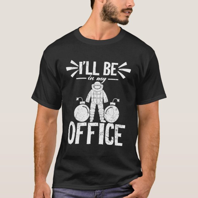 Explosive Ordnance Disposal Technician Bomb Dispos T-Shirt (Front)