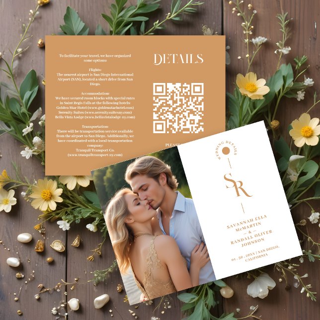 Exquisite Chic Minimalist Gold Wedding Initials Enclosure Card (Exquisite Chic Minimalist Gold Effect Wedding Initials Enclosure Card.)