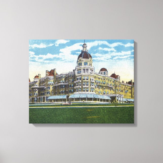Exterior View of the Poland Spring House 2 Canvas Print (Front)