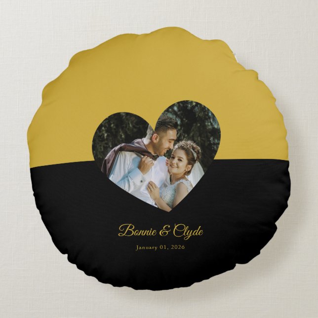 Eye-casing Heart Couple Gold and Black Round Cushion (Back)