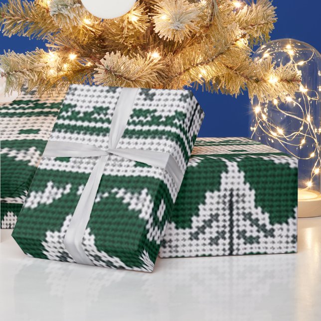 Eye Catching Busy Green And White Wrapping Paper (Holidays)