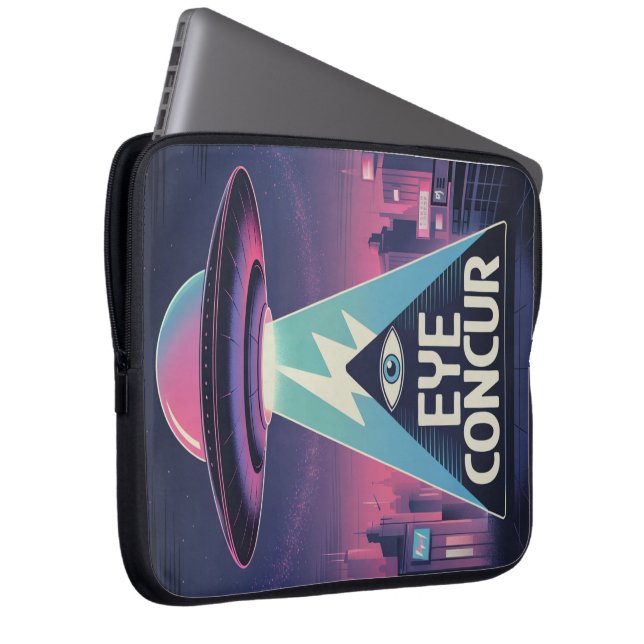 EYE CONCUR ALIEN PYRAMID POWER Laptop Sleeve (Front Right)