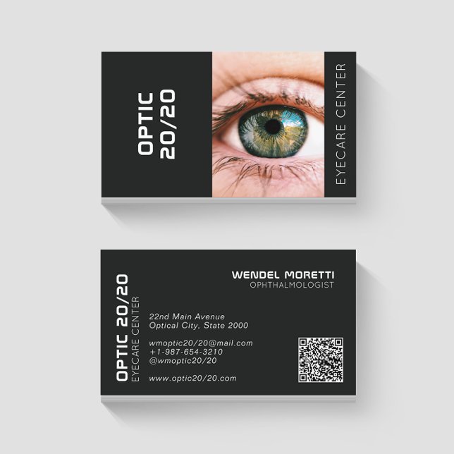 Eye Ophthalmologist Black Business Card (Creator Uploaded)