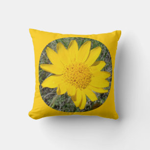 F34w Yellow Wildflower Sneezeweed Cushion