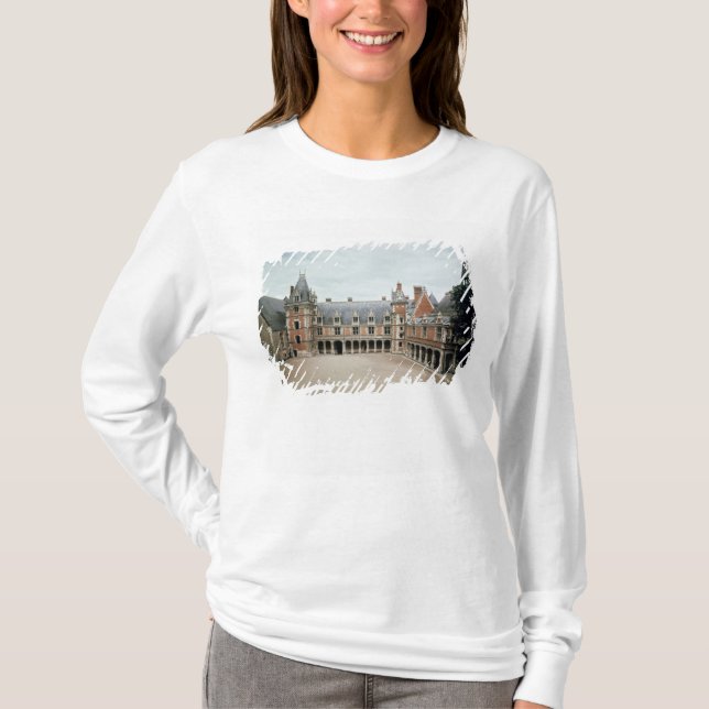 Facade of the Louis XII Wing, 1498-1503 T-Shirt (Front)