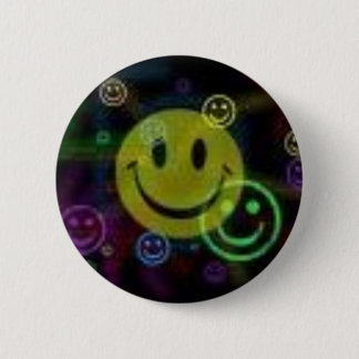faces 6 cm round badge