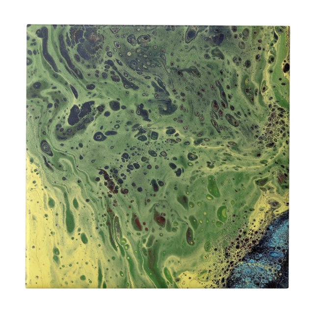 Fade Away 3 Spotted Green  Tile (Front)