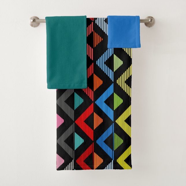 Fading Half-Diamonds Bath Towel Set (Insitu)