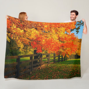 FALL BEAUTY FLEECE BLANKET
