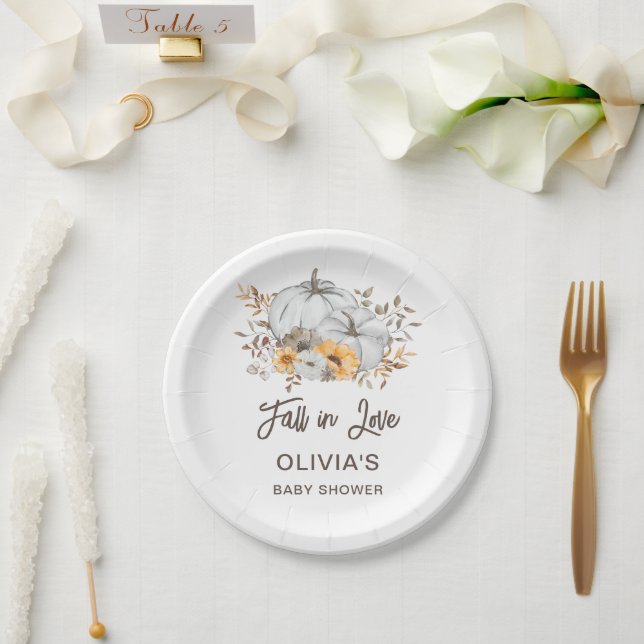 Fall in love paper plate (Wedding)
