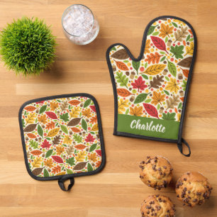 Fall Leaves Thanksgiving Pattern Custom Name Oven Mitt & Pot Holder Set