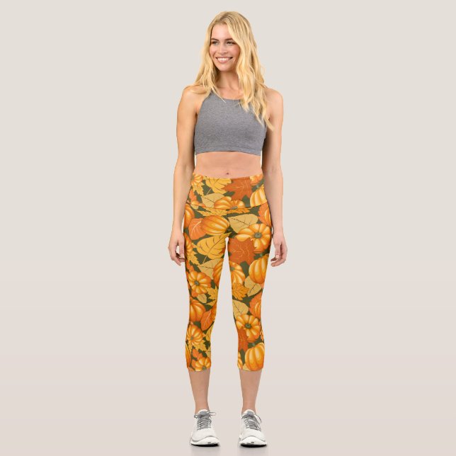 Fall Season Halloween Pumpkins Pattern Capri Leggings (Front)