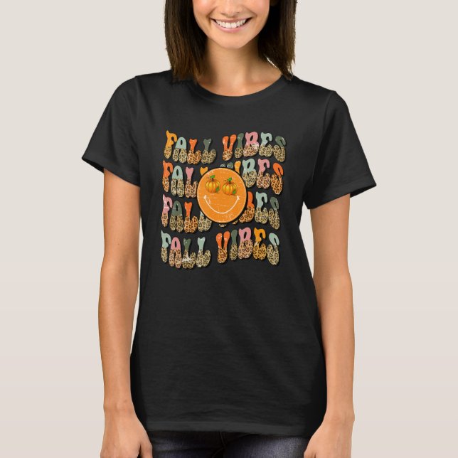 Fall Vibes Retro Groovy Leopard Pumpkin  Autumn T-Shirt (Front)