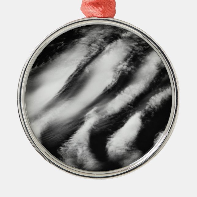 fallen vultures metal tree decoration (Front)