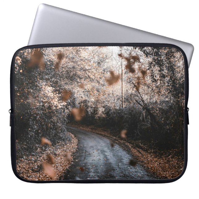 FALLING DRIED LEAVES LAPTOP SLEEVE (Front)