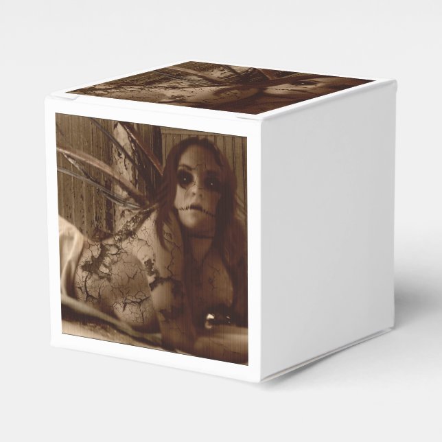 Falln Follow Me Favour Box (Front Side)