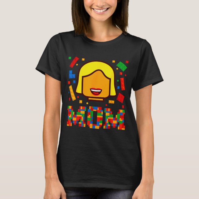 Family mum master builder building bricks blocksFa T-Shirt (Front)
