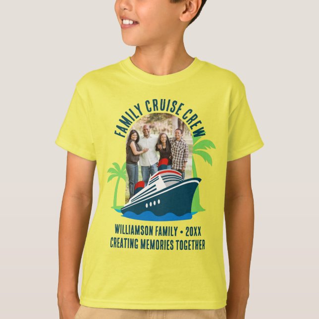 FAMILY Photo Holiday Travel CRUISE CREW  T-Shirt (Front)