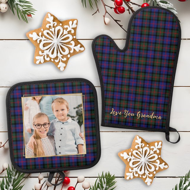 Family Photo Personalised Trendy Christmas Plaid Oven Mitt & Pot Holder Set (Creator Uploaded)