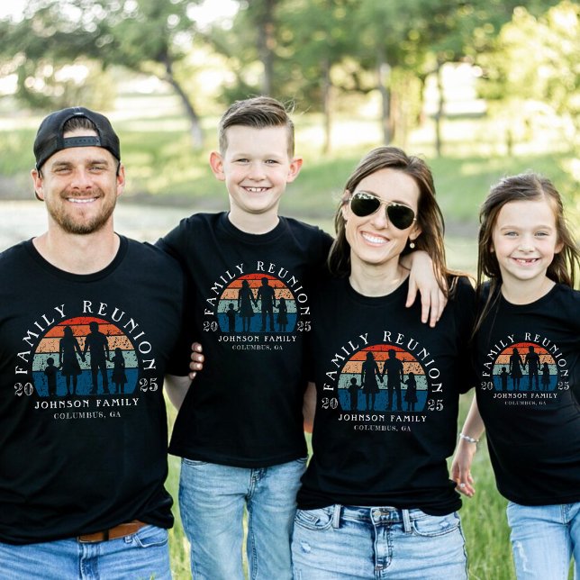 Family Reunion Holding Hands Retro Sun Black T-Shirt (Family Reunion Holding Hands Retro Sun Black T-Shirt
)