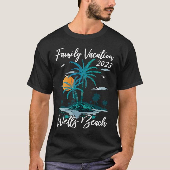Family Vacation 2023 Sunset Maine Wells Beach T-Shirt (Front)