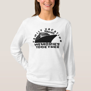 FAMILY VACATION. T-Shirt