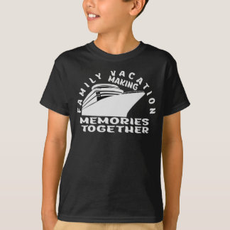 FAMILY VACATION. T-Shirt