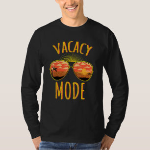 Family Vacation Vacacy Mode Beach Summer Vibes Tra T-Shirt