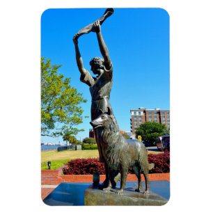 famous waving girl at Savannah, Georgia magnet