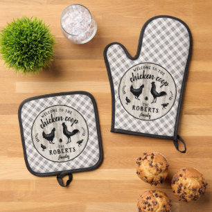 Farmhouse Rustic Plaid Wood Chicken Coop Custom Oven Mitt & Pot Holder Set