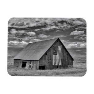Farms   BW American Flag Barn Scene Magnet