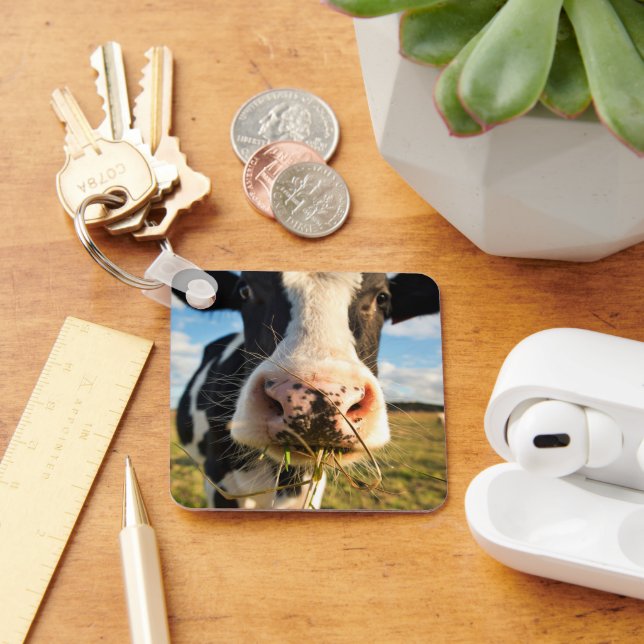 Farms | Holstein Cow Chewing Key Ring (Desk)