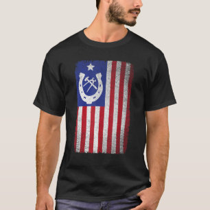 Farrier American Flag Horseshoe Horseshoeing T-Shirt