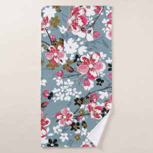 Fashionable pattern in small flowers bath towel