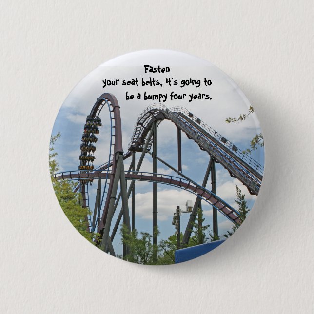 Fasten your seat belts 6 cm round badge (Front)