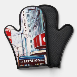 Fat Tuesday's Eve Oven Mitt