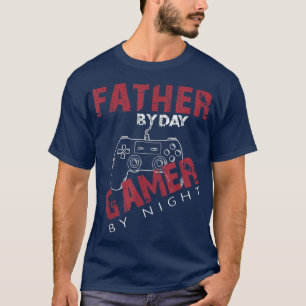 Father by day gamer by night Funny gamer dad Quate T-Shirt