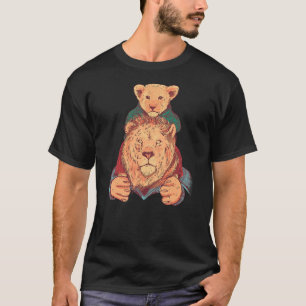 Father Lion with Cub on Shoulders Protector & Fami T-Shirt